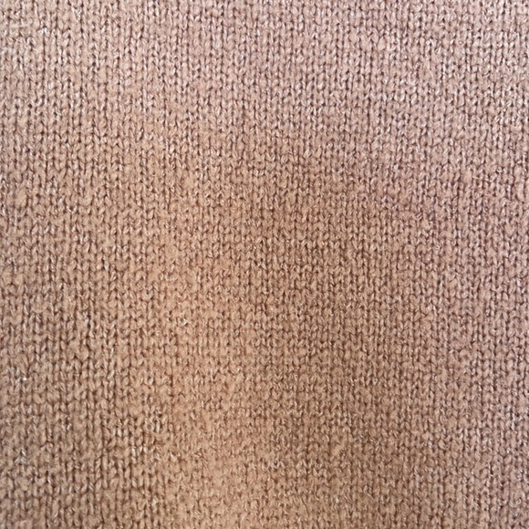 Oversized Pink Turtleneck Sweater - Picture 4 of 7